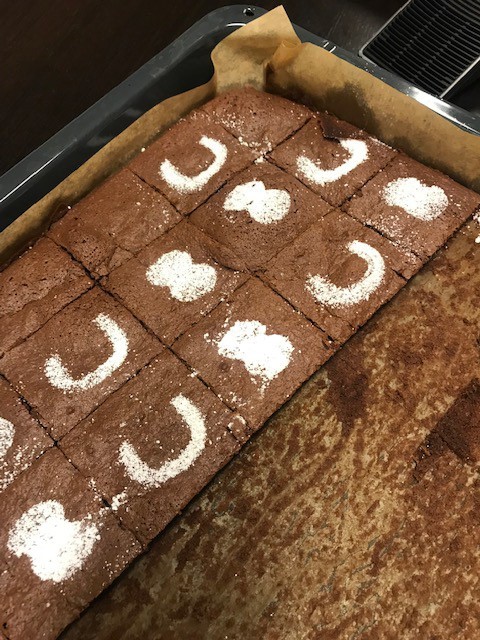 Umbrownies To Celebrate V8 At The Buug Meetup