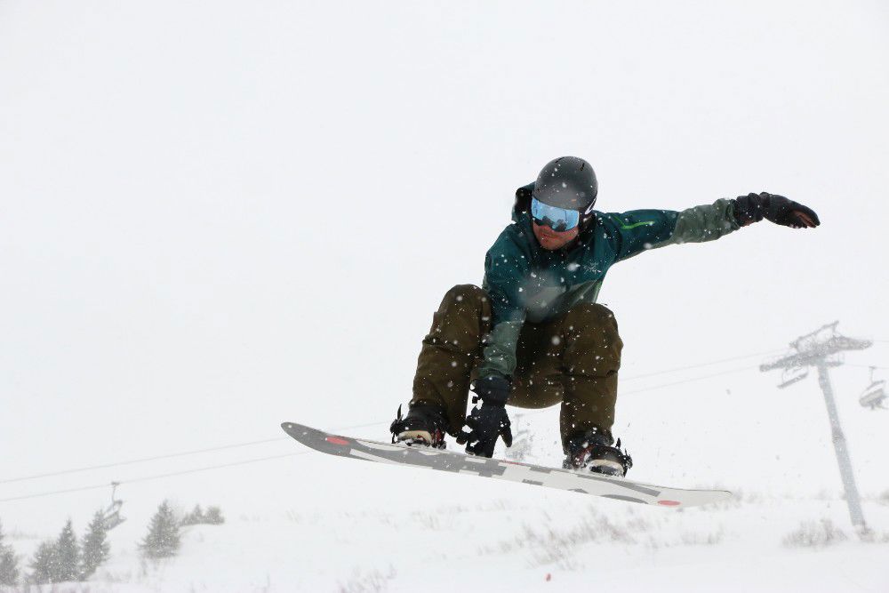 Paul snowboarding