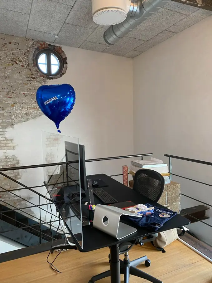 Oana's desk with balloon at Umbraco HQ