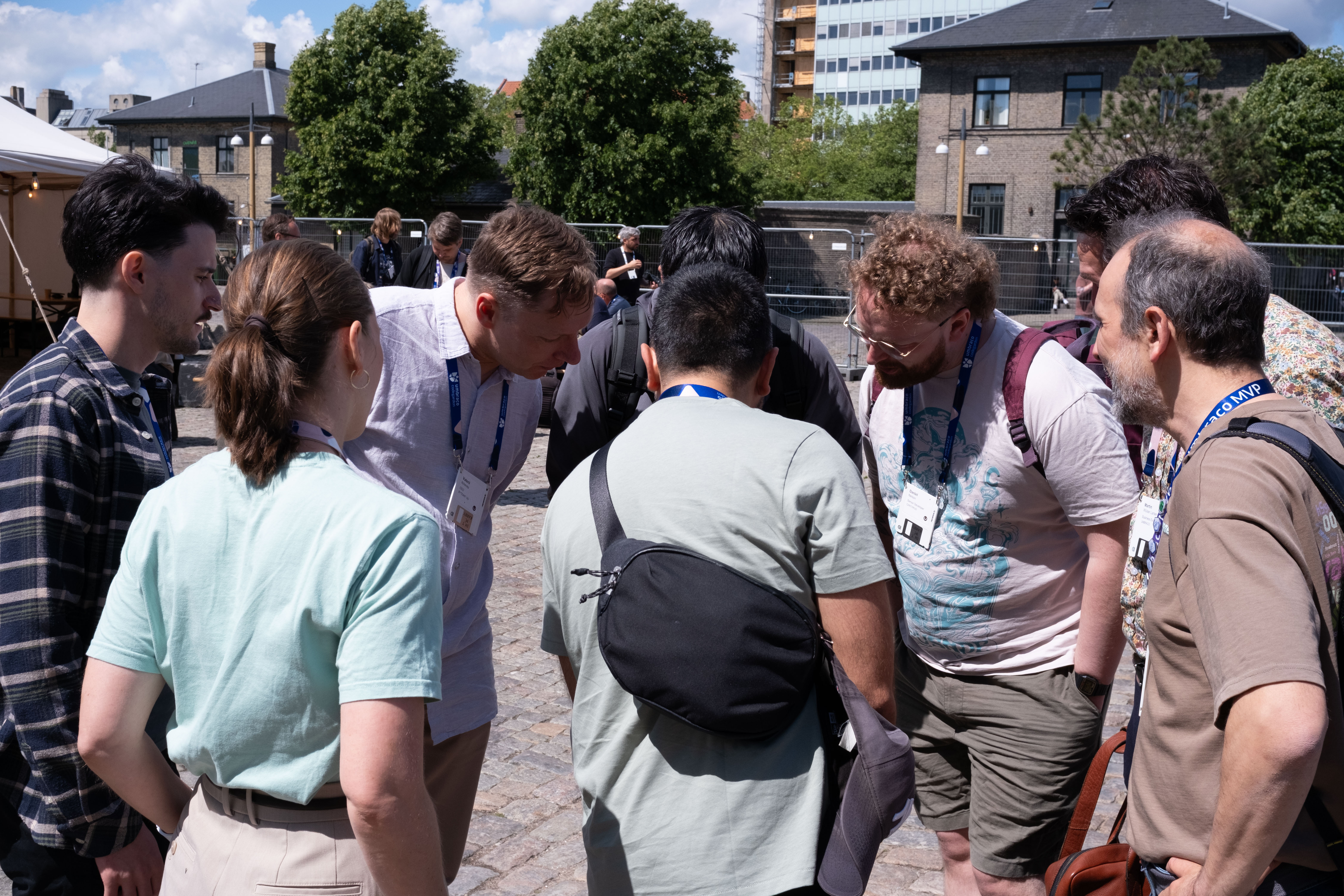 Active collaboration and group discussion among Green Track travelers during Codegarden