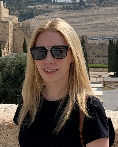 Sarah Howarth Uprofile 594X600 Crop