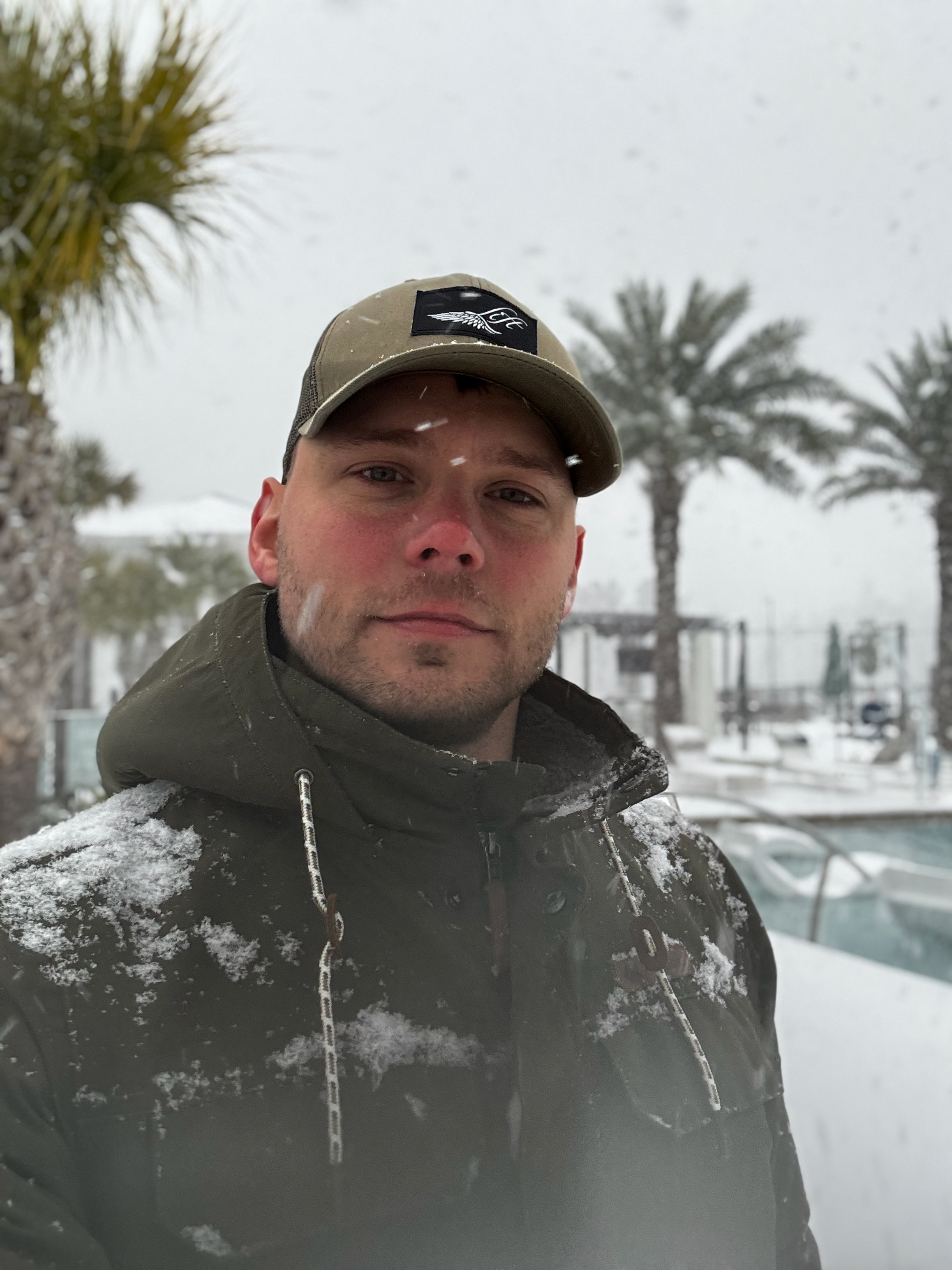 Ben in snowing weather