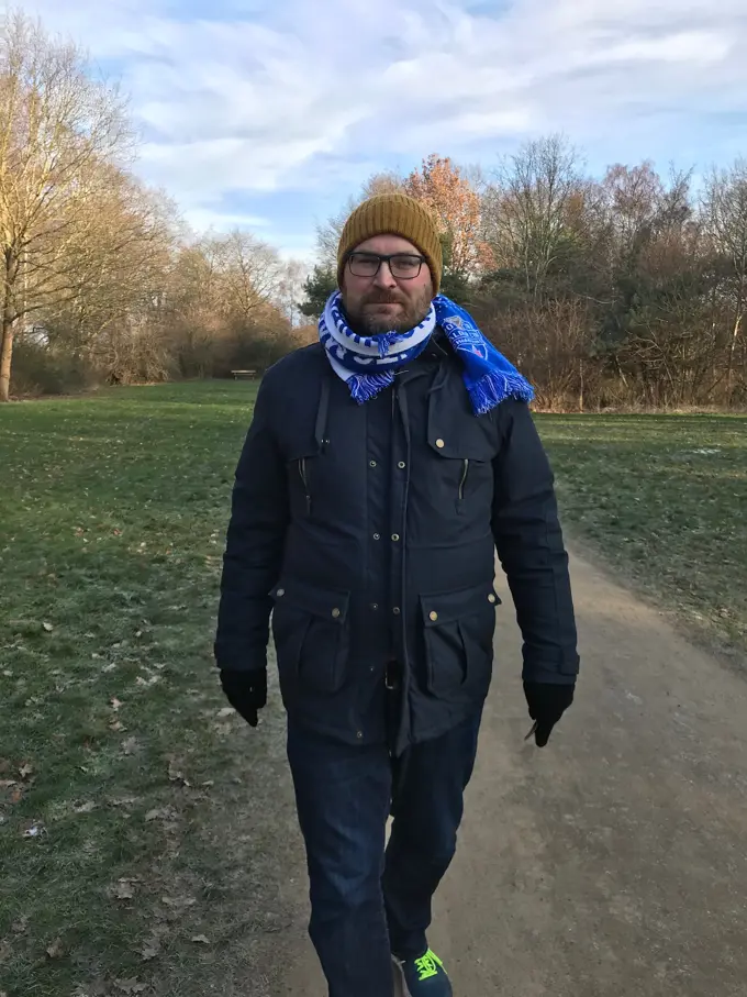 Jesper Walking
