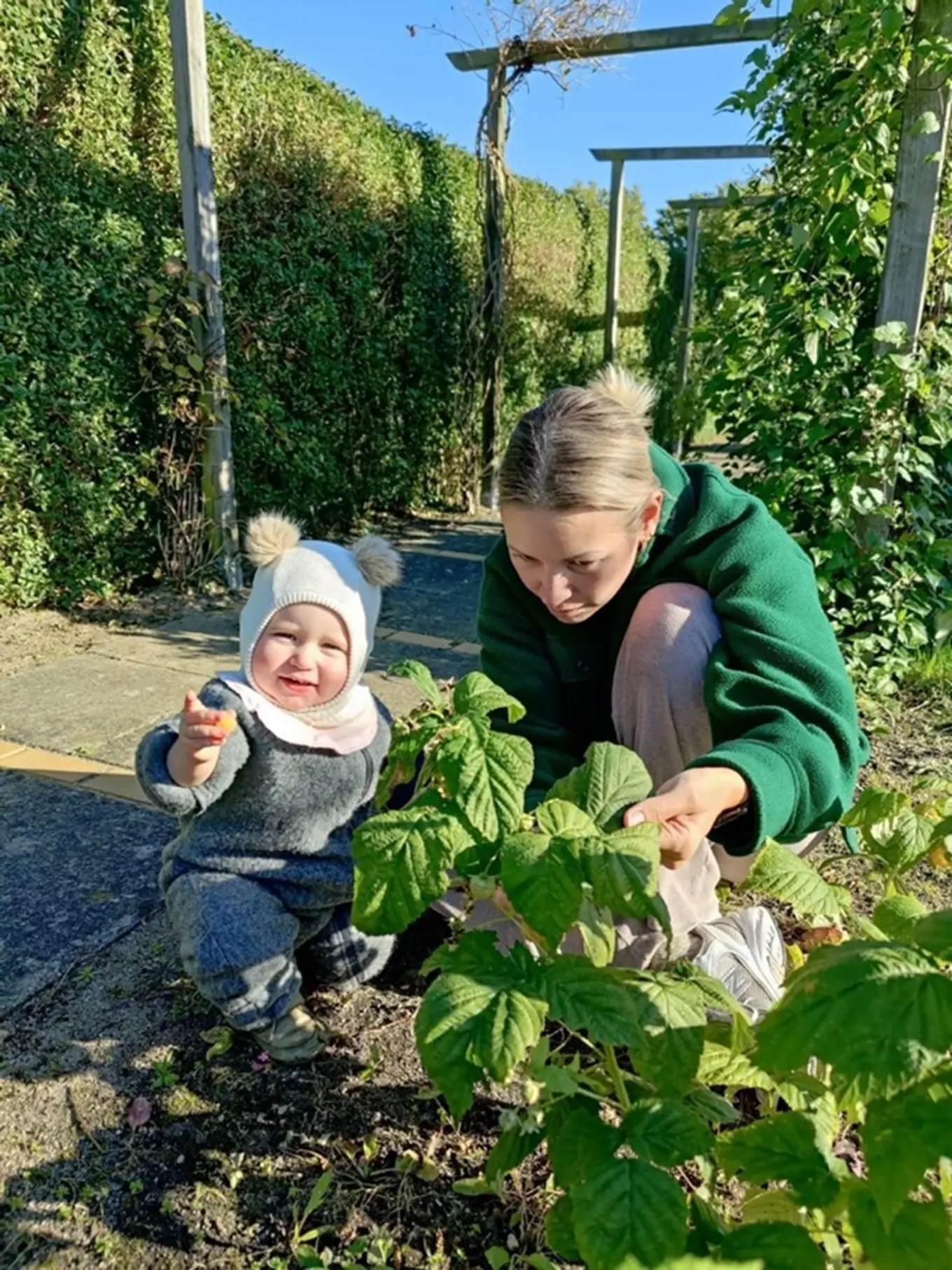 Sara and Ellen